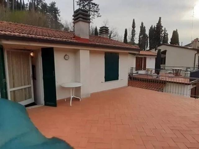 Villa Indipendente in vendita a Unione di Comuni Valdarno e Valdisieve, Reggello