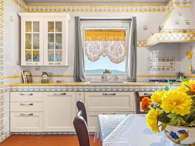 Villa Indipendente in vendita a Unione di Comuni Valdarno e Valdisieve, Reggello