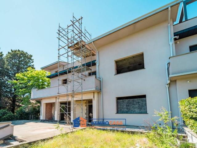 Villa Indipendente in vendita a Unione di Comuni Valdarno e Valdisieve, Reggello
