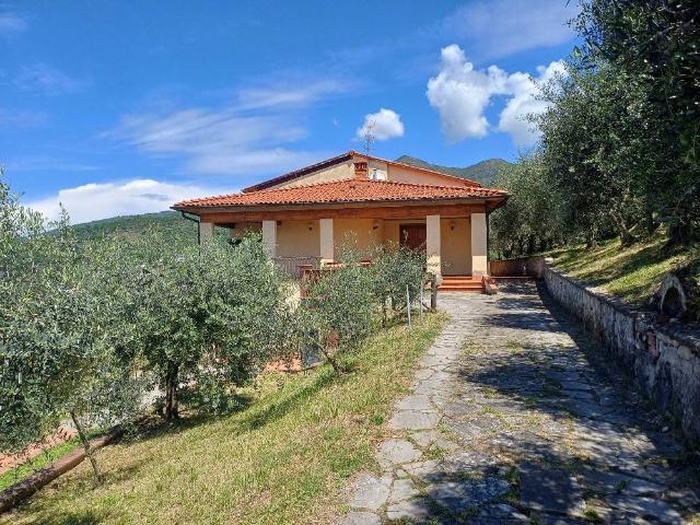 Villa Indipendente in vendita a Unione di Comuni Valdarno e Valdisieve, Reggello