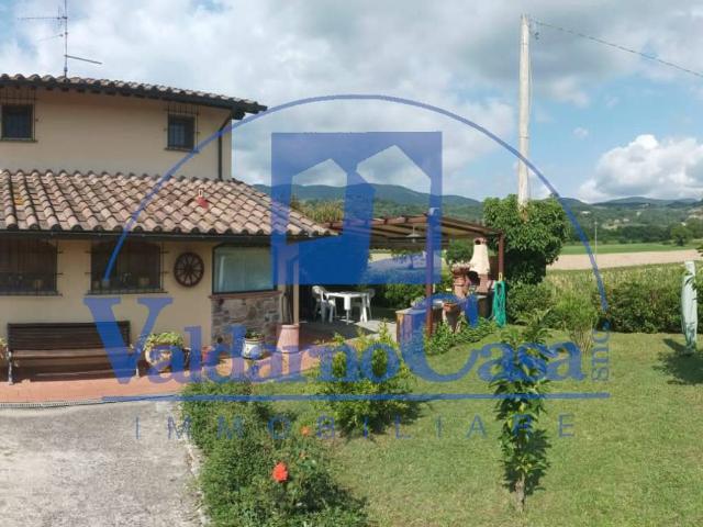 Villa Indipendente in vendita a Unione di Comuni Valdarno e Valdisieve, Reggello
