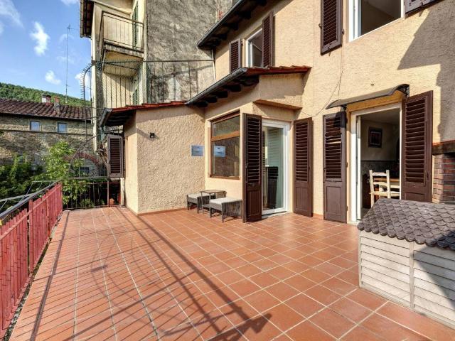 Villa Indipendente in vendita a Unione di Comuni Valdarno e Valdisieve, Reggello