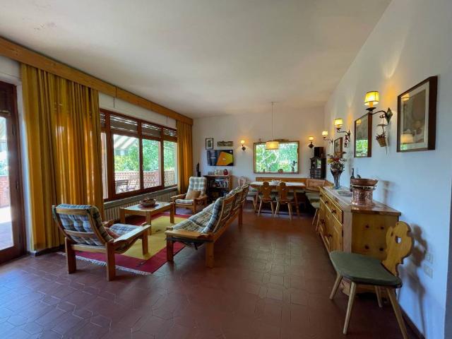 Villa Indipendente in vendita a Unione di Comuni Valdarno e Valdisieve, Reggello