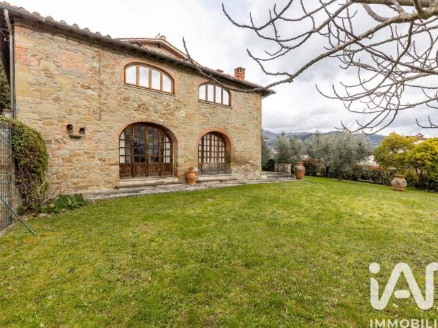 Villa Indipendente in vendita a Unione di Comuni Valdarno e Valdisieve, Reggello
