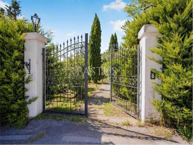 Villa Indipendente in vendita a Unione di Comuni Valdarno e Valdisieve, Reggello