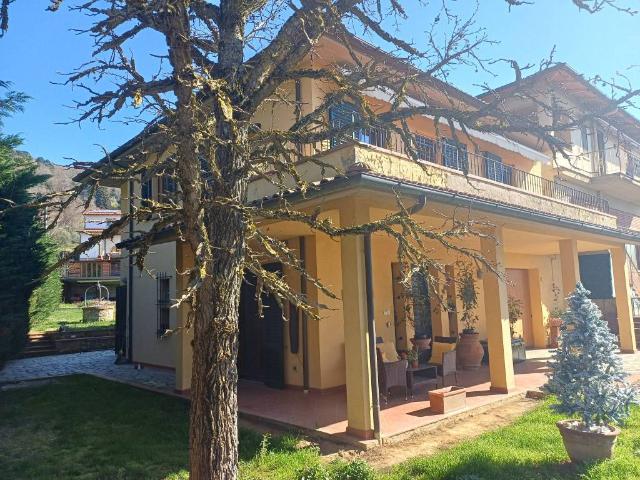 Villa Indipendente in vendita a Unione di Comuni Valdarno e Valdisieve, Reggello