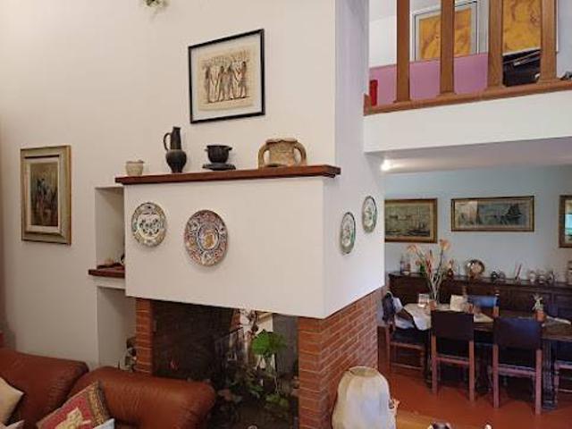 Villa Indipendente in vendita a Unione di Comuni Valdarno e Valdisieve, Reggello
