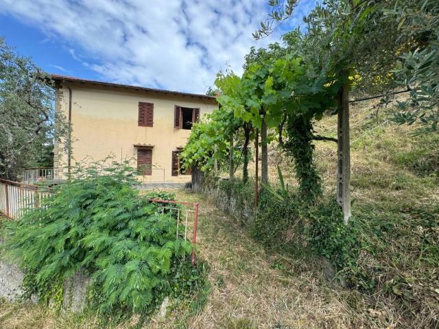 Villa Indipendente in vendita a Unione di Comuni Valdarno e Valdisieve, Reggello