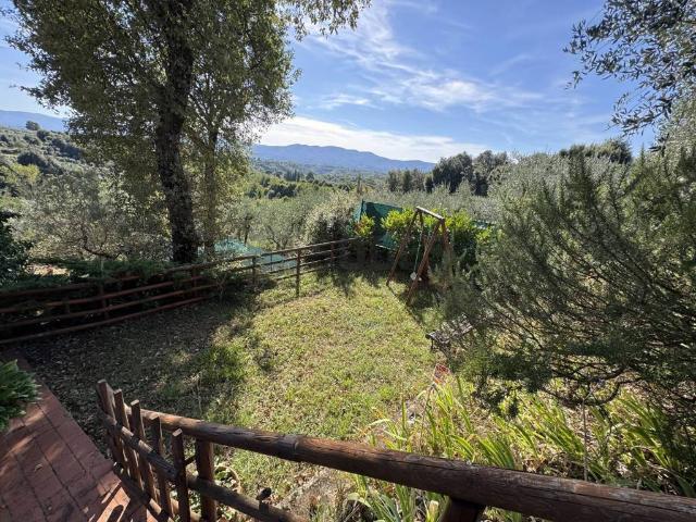 Villa Indipendente in vendita a Unione di Comuni Valdarno e Valdisieve, Reggello