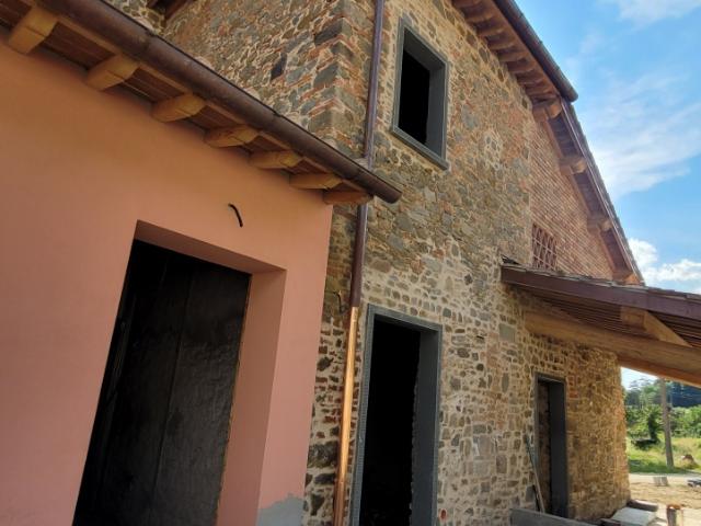 Villa Indipendente in vendita a Unione di Comuni Valdarno e Valdisieve, Reggello