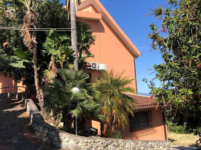 Villa Indipendente in vendita a Gallina, Calabria