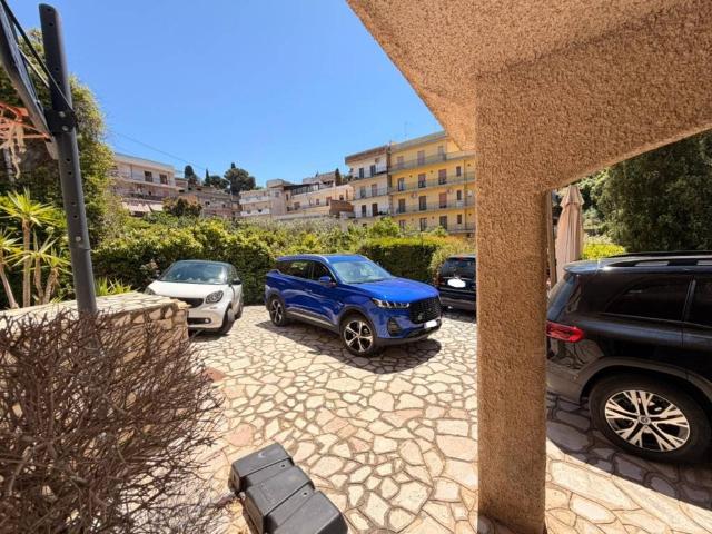 Villa Indipendente in vendita a Calabria, Reggio Calabria