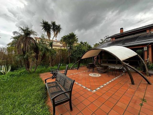 Villa Indipendente in vendita a Calabria, Reggio Calabria