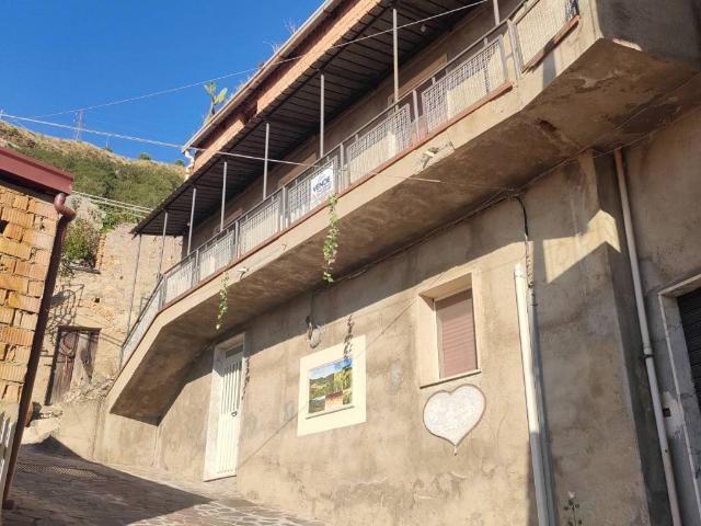 Villa Indipendente in vendita a Calabria, Reggio Calabria