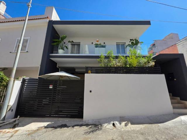 Villa Indipendente in vendita a Reggio di Calabria, Reggio Calabria