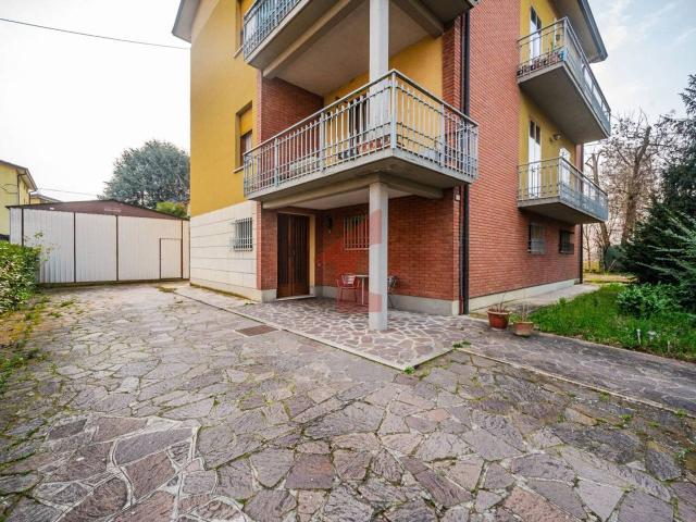 Villa Indipendente in vendita a Re, Reggio Emilia