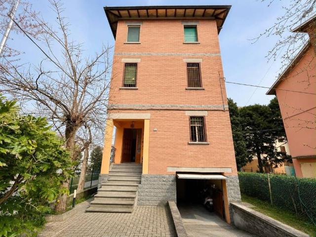 Villa Indipendente in vendita a Tondo, Re