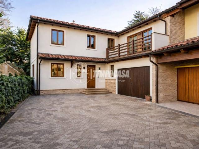 Villa Indipendente in vendita a Canali, Re