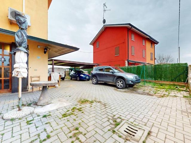 Villa Indipendente in vendita a Marmirolo, Re