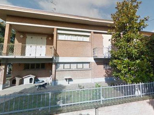 Villa Indipendente in vendita a Re, Reggio Emilia