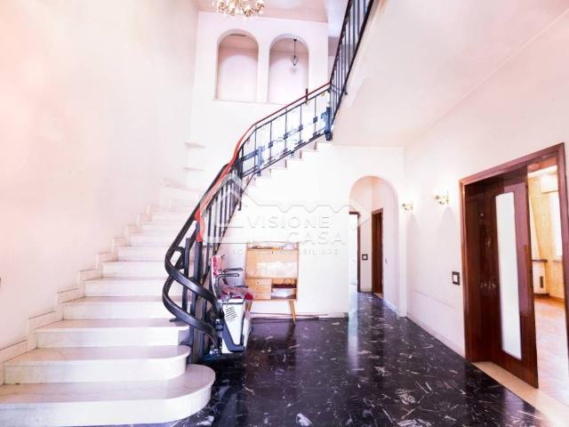 Villa Indipendente in vendita a Crocetta, Re