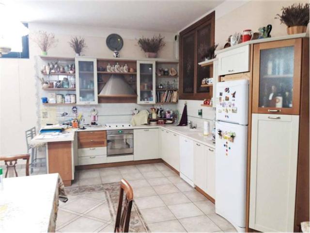 Villa Indipendente in vendita a Canali, Re