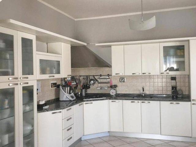 Villa Indipendente in vendita a Pappagnocca, Re