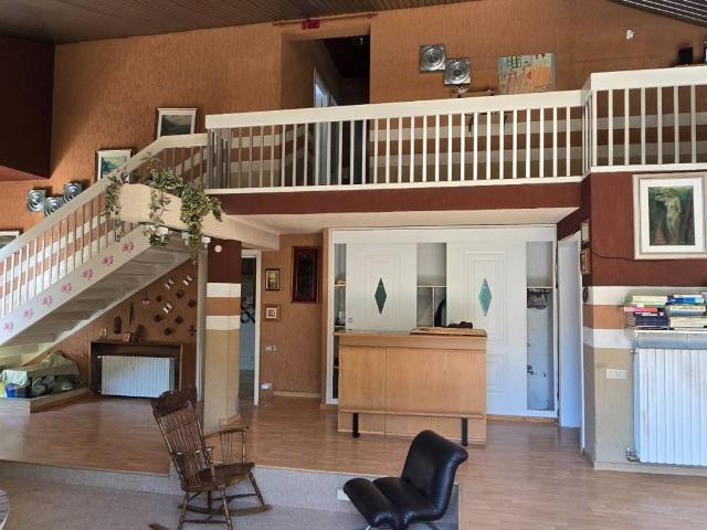 Villa Indipendente in vendita a Canali, Re
