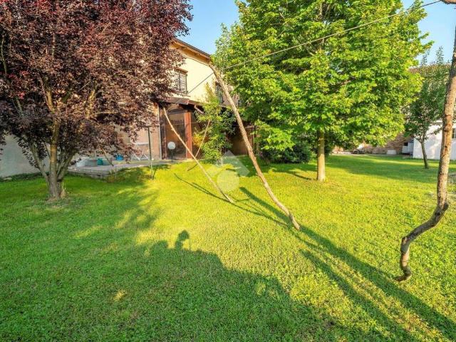 Villa Indipendente in vendita a Massenzatico, Re