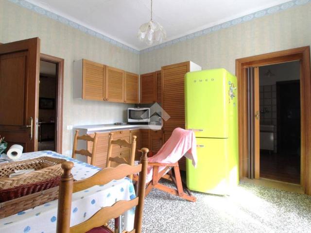 Villa Indipendente in vendita a Re, Reggio Emilia