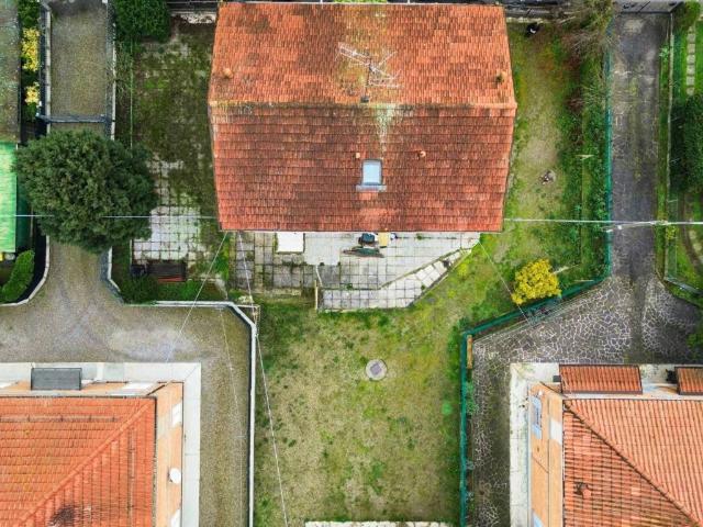 Villa Indipendente in vendita a Santa Croce, Re