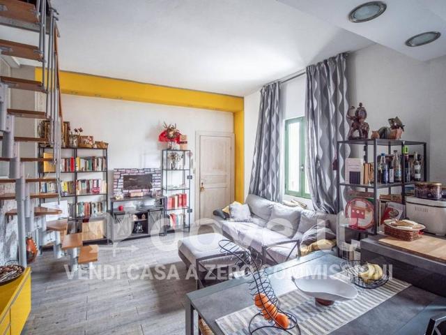 Villa Indipendente in vendita a Sant'Agostino esterna-Porta Castello, Re