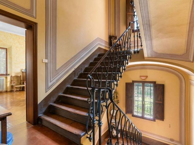Villa Indipendente in vendita a Re, Reggio Emilia