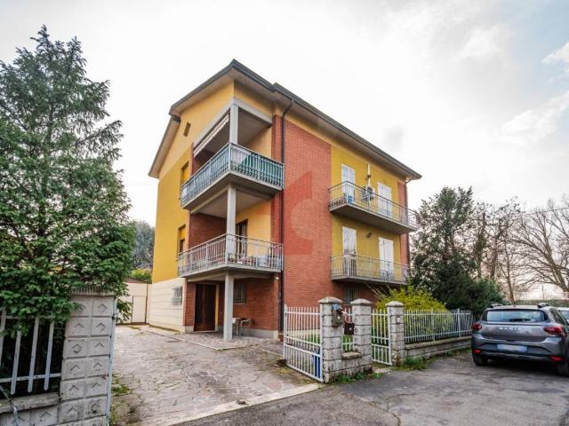 Villa Indipendente in vendita a Re, Reggio Emilia