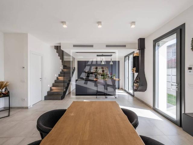 Villa Indipendente in vendita a Buco del Signore, Re