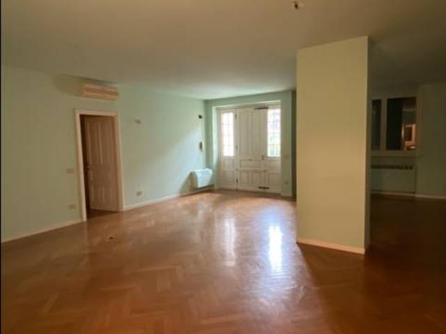 Villa Indipendente in vendita a Santa Maria Nuova, Re