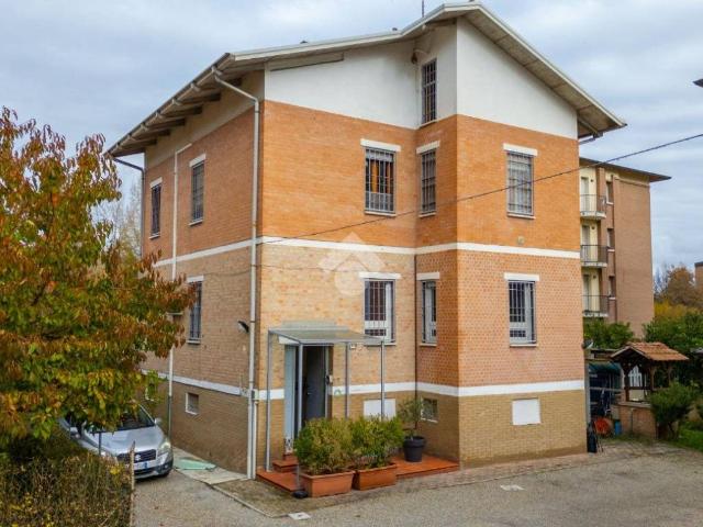 Villa Indipendente in vendita a Re, Reggio Emilia
