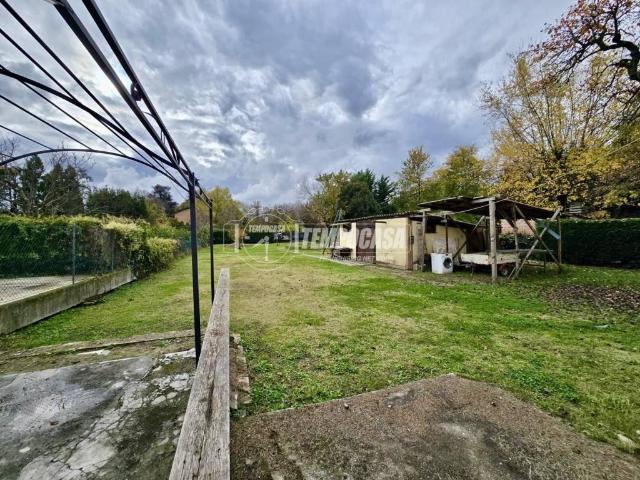 Villa Indipendente in vendita a Sant'Agostino esterna-Porta Castello, Re
