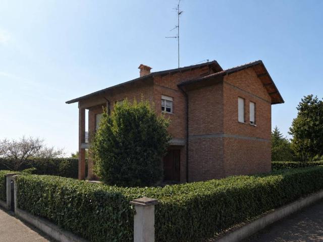 Villa Indipendente in vendita a San Zenone esterna, Re