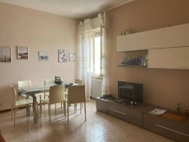 Villa Indipendente in vendita a Sant'Agostino esterna-Porta Castello, Re