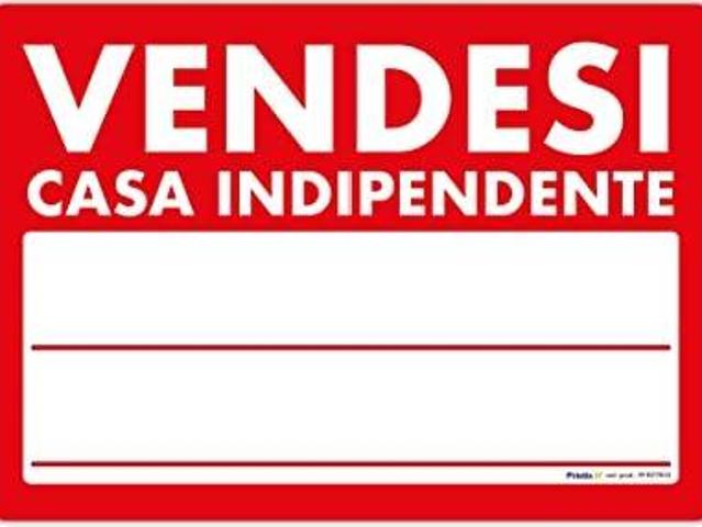 Villa Indipendente in vendita a Re, Reggio Emilia