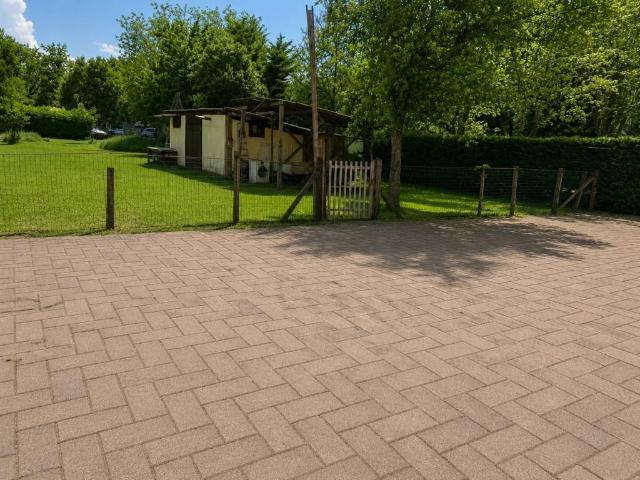 Villa Indipendente in vendita a Sant'Agostino esterna-Porta Castello, Re