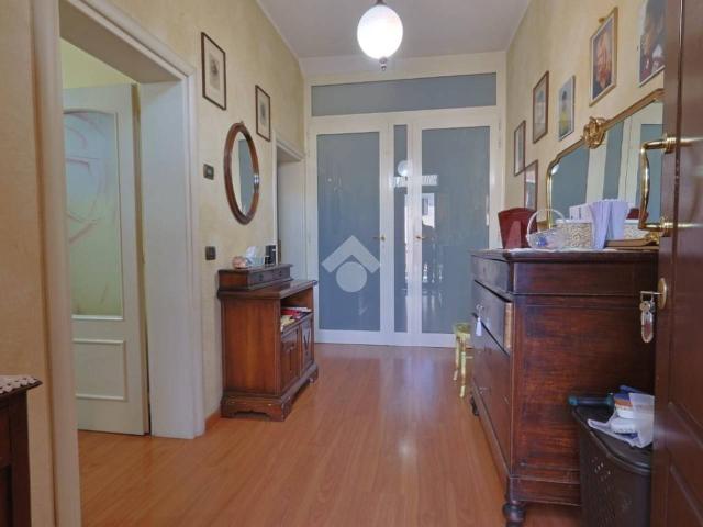 Villa Indipendente in vendita a Cavazzoli, Re
