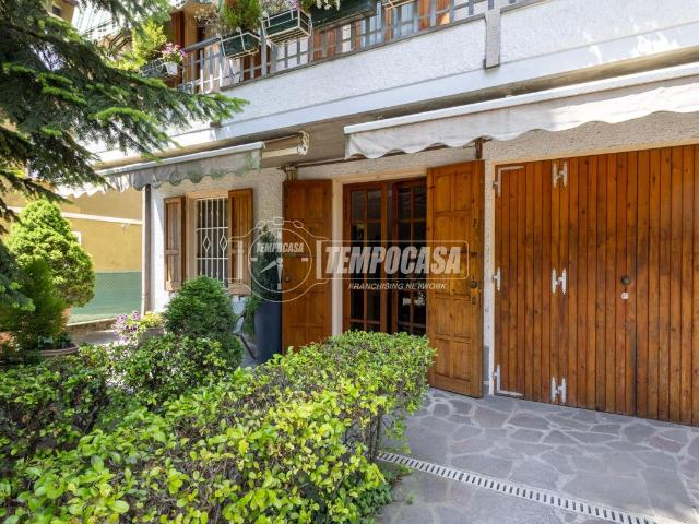 Villa Indipendente in vendita a Re, Reggio Emilia
