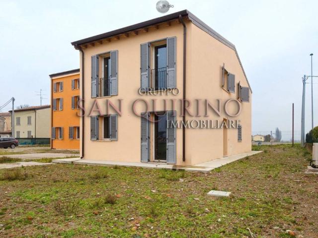 Villa Indipendente in vendita a Bassa Reggiana, Re