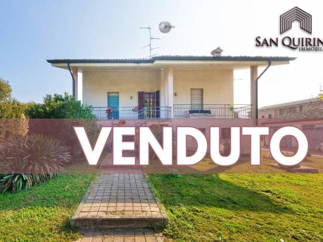 Villa Indipendente in vendita a Bassa Reggiana, Re