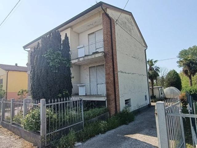 Villa Indipendente in vendita a Bassa Reggiana, Re