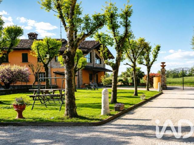 Villa Indipendente in vendita a Remedello, Lombardia