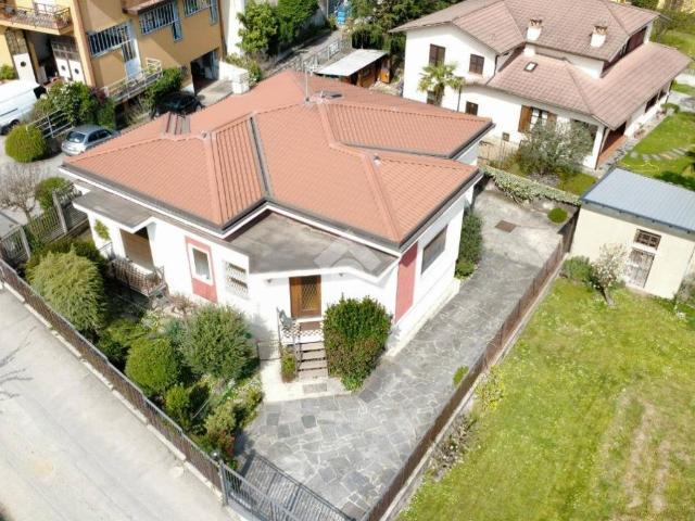 Villa Indipendente in vendita a Chiesuola, Renate