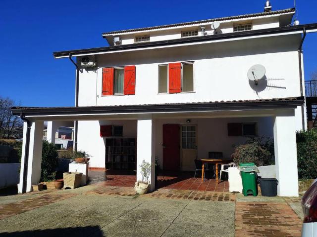 Villa Indipendente in vendita a Saporito, Calabria